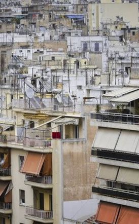 Νέο πακέτο για την  αντιμετώπιση της στεγαστικής κρίσης Κίνητρα για επενδυτές και ιδιοκτήτες, αξιοποίηση  δημόσιας ακίνητης περιουσίας, φρένο στο airbnb, υψηλές επιδοτήσεις για ανακαίνιση κλειστών σπιτιών -Δάνεια σε ελβετικό φράγκο: Μετατροπή σε ευρώ  και