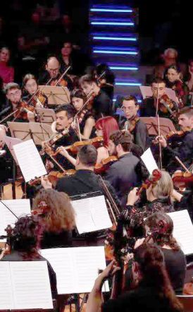 ΚΥΡΙΑΚΗ 14 ΔΕΚΕΜΒΡΙΟΥ ΣΤΟΝ ΧΩΡΟ ΤΕΧΝΩΝ:  Η Αθηναϊκή Συμφωνική Ορχήστρα Νέων, κλείνει το ΔΦΚΒ με διάσημα κοντσέρτα για κιθάρα από τους φιναλίστ του Διαγωνισμού