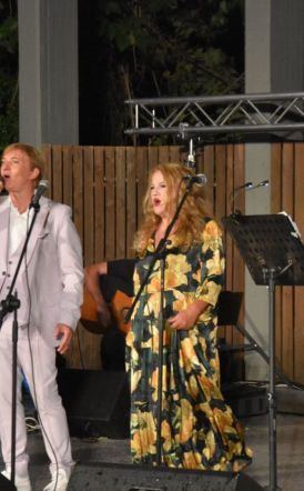 «Τα Θερινά Σινεμά»: Μια νοσταλγική μουσική παράσταση που συγκίνησε το κοινό