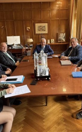 Συνάντηση του Υφυπουργού Ανάπτυξης Λάζαρου Τσαβδαρίδη με την Ομοσπονδία Ψυκτικών Ελλάδος και τη ΓΣΕΒΕΕ
