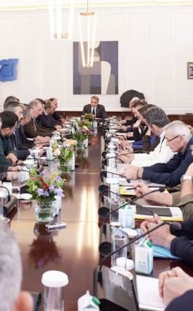 Ολοκληρώθηκε η συνάντηση του Πρωθυπουργού με εκπροσώπους των αγροτικών μπλόκων -  Κώστας Τσιάρας: Είχαμε μια αναλυτική, ειλικρινή και παραγωγική συζήτηση-  Εύχομαι κι ελπίζω να πρυτανεύσει η λογική