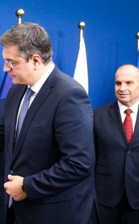 Υπογράφηκε το σύμφωνο  συνεργασίας για την κατασκευή  του σιδηροδρομικού και οδικού άξονα Ελλάδας-Βουλγαρίας-Ρουμανίας