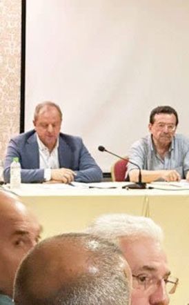 Χθες στο Αιγές Μέλαθρον της Βέροιας - Κεκλισμένων των θυρών η σύσκεψη μεταξύ υφυπουργού, ΕΘΕΑΣ και ΕΚΕ για το βιομηχανικό ροδάκινο