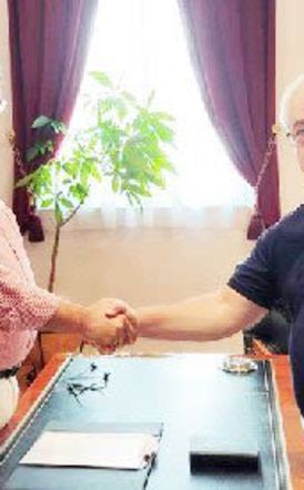 Μετά τον θάνατο του Χρήστου Κεφτέ, ορκίστηκε πρόεδρος Πολυδενδρίου,  ο Ηλίας Μπατσαράς