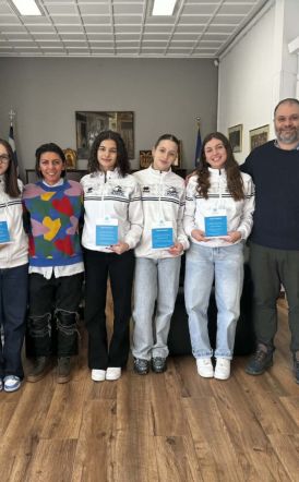 Ο Δήμαρχος Νάουσας βράβευσε τους διακριθέντες αθλητές της 