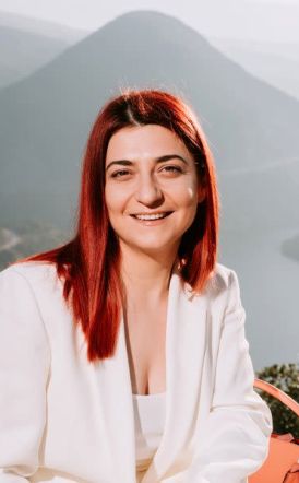 Απόλυτη  Προτεραιότητά μας  η Υγεία  - Της Ολυμπίας Αποστόλου,  υποψήφιας Βουλευτή ΠΑ.ΣΟ.Κ.  - Κίνημα Αλλαγής Ημαθίας