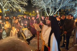 Με εκατοντάδες πιστούς η Ανάσταση στο Σελι