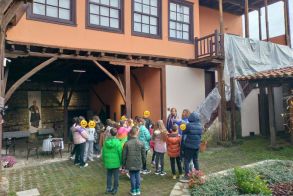 Το Αρχοντικό Σαράφογλου επισκέφθηκε η Γ’ τάξη του 7ου Δημοτικού σχολείου Βέροιας 