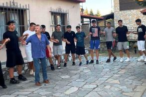 Εντυπωσιάζει σε όλες τις καλοκαιρινές εκδηλώσεις η Νεολαία Ξηρολιβάδου