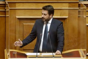 Ο Τάσος Μπαρτζώκας με 10 βουλευτές της Ν.Δ. επαναφέρουν στην κυβερνητική ατζέντα το ενεργειακό κόστος