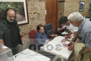 Ενθουσιασμός στον ΣΥΡΙΖΑ λόγω συμμετοχής και εγγραφής νέων μελών στις εσωκομματικές εκλογές