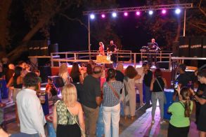 Naoussa Street Food Festival – Wine Edition 2025:Ένα ατελείωτο πάρτι «Ομαδικής Θεραπείας»