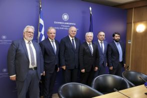 Πραγματοποιήθηκε στο ΥΠΑΑΤ η τελετή παράδοσης - παραλαβής Υφυπουργού
