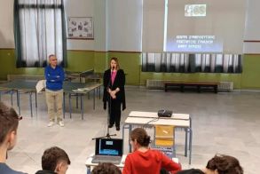 Δράση ενημέρωσης στο 4ο ΓΕΛ ΒΕΡΟΙΑΣ από το Κέντρο Συμβουλευτικής Γυναικών  Δήμου Βέροιας