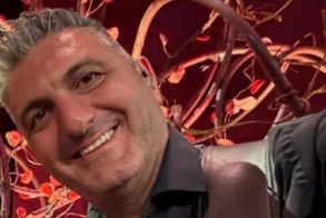 Ο βεροιώτης μπασίστας Κώστας Στιλπνόπουλος στο Τσαντίρι του Λαζόπουλου