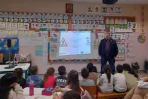 Δράση Ενημέρωσης για την κυκλοφοριακή αγωγή από τον Δήμο Βέροιας στο 2ο   Δημοτικό Σχολείο Μακροχωρίου