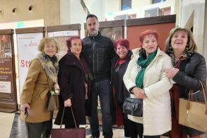 ΒΡΑΔΙΑ ΘΕΑΤΡΟΥ ΓΙΑ ΤΟ ΚΑΠΗ ΝΑΟΥΣΗΣ