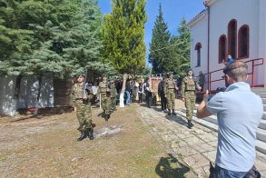 Πλήθος πιστών στις πανηγυρικές εκδηλώσεις του Άγιου Γεωργίου Περιστερεώτα