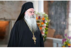 Βοηθός Επίσκοπος για την τοπική μας Εκκλησία εξελέγη ο Πρωτοσύγκελλος Αρχιμ. Αθηναγόρας Μπίρδας, υπό τον τίτλο της πάλαι ποτέ διαλαμψάσης Επισκοπής Δομενίκου