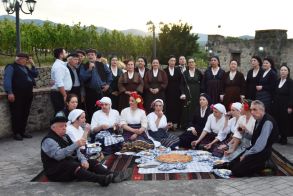 Με απόλυτη επιτυχία ολοκληρώθηκαν οι εκδηλώσεις του Διεθνούς Βαλκανικού Διαγωνισμού Κρασιού (B.I.W.C.) 2025 στη Νάουσα     Ρεκόρ συμμετοχών, υψηλού επιπέδου εκδηλώσεις και διεθνής απήχηση για τη Νάουσα