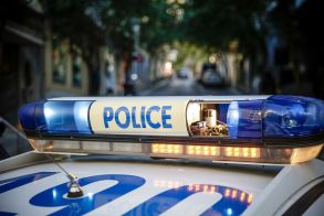 Εκτέλεση ενταλμάτων  σύλληψης - Συλλήψεις για απόπειρα κλοπής  από παγκάρι παρεκκλησίου