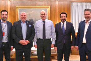 Μπαρτζώκας και Επιμελητήριο  Ημαθίας ενώνουν δυνάμεις για τη  δημιουργία Εμπορευματικού  Αεροδρομίου στην Αλεξάνδρεια 