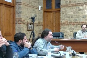  ΣΥΝΕΔΡΙΑΣΗ ΔΗΜΟΤΙΚΟΥ ΣΥΜΒΟΥΛΙΟΥ  Δήμαρχος Βέροιας: Έργα και μελέτες που ξεκινούν ή βρίσκονται σε εξέλιξη και ολοκληρώνονται, το 2026 -Σε συνέχεια από την περσινή χρονιά και η κόντρα Παλουκίδη - Βοργιαζίδη