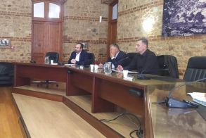 ΔΗΜΟΤΙΚΟ ΣΥΜΒΟΥΛΙΟ ΒΕΡΟΙΑΣ:  Λογοδοσία για κολυμβητήριο, οφειλές δημοτών και κατασχέσεις, πάρκο Κυκλοφοριακής Αγωγής, παιδικές χαρές και αποχέτευση Αγίου Γεωργίου