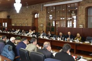 Δημοτικό Συμβούλιο Βέροιας: Στα ίδια ποσά παραμένουν και για το 2026, τα δημοτικά τέλη -Κατά πλειοψηφία εγκρίθηκε η πρόταση της Δημοτικής Επιτροπής 