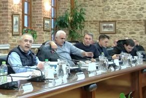 Στο δημοτικό συμβούλιο Βέροιας, η απένταξη του έργου τεχνητής χιόνωσης στο Χ.Κ. Σελίου  -Κριτική της μειοψηφίας στο δήμο – Το ιστορικό της διαδικασίας από τον πρόεδρο της πρώην διοίκησης του Χιονοδρομικού, Γ. Μιχαλιά