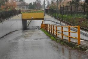 Απαγόρευση διέλευσης από την υπόγεια διάβαση στην οδό Νησελίου – Νησελουδίου, λόγω υψηλής στάθμης υδάτων