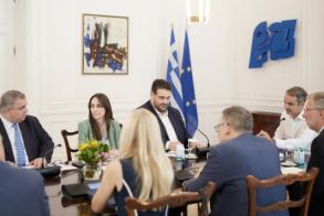 Σε δημόσια διαβούλευση το νέο αυστηρότερο Πειθαρχικό Δίκαιο στο Δημόσιο -Τι προβλέπει το νομοσχέδιο που θα ψηφιστεί στα τέλη Ιουλίου και θα τεθεί σε εφαρμογή αμέσως μετά