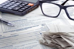 Άνοιξαν οι φορολογικές δηλώσεις για τα νομικά πρόσωπα