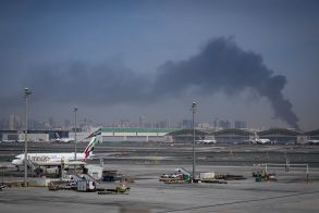 Η Μαύρη Αγορά της αεροπορικής απόδρασης από τον πόλεμο με Ιδιωτικά Τζετ