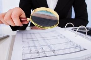 Η Εφορία σαρώνει  τραπεζικούς λογαριασμούς με το νέο ψηφιακό «μάτι»