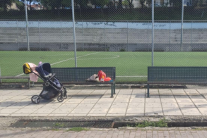Κάποιοι πήραν τη σχάρα και άφησαν την τρύπα στο φρεάτιο