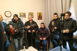 Χριστουγεννιάτικη εξόρμηση με κάλαντα και ευχές από τα παιδιά του Ε.Ε.Ε.ΕΚ. Βέροιας