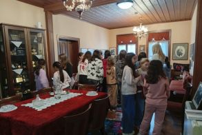 Επίσκεψη του Τμήματος Υφαντικής του 12ου Δημοτικού Σχολείου Βέροιας στον Σύλλογο Βλάχων Βέροιας