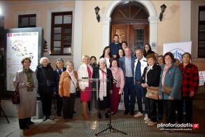 Με την ροζ φωταγώγηση του Δημαρχείου Βέροιας έκλεισε ο Οκτώβρης της πρόληψης!