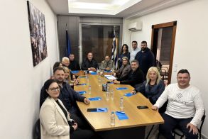 Πραγματοποιήθηκε η πρώτη μετά τις πρόσφατες εκλογές  κοινή συνεδρίαση  των κομματικών οργάνων της Νέας Δημοκρατίας Ημαθίας  στα γραφεία της Δ.Ε.Ε.Π. στη Βέροια