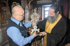 Το αγκάθι του Χριστού σιωπηλός μάρτυρας του Γολγοθά στον Αλιάκμονα -Σπάνιο κειμήλιο 2000 ετών στην Ιερά Μονή Θεοτόκου Καλλίπετρας 