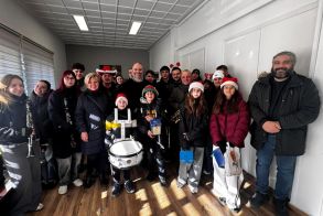 Πρωτοχρονιάτικα κάλαντα από τη Φιλαρμονική Εταιρεία Νάουσας στο Δημαρχείο