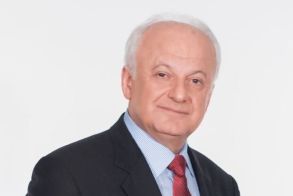 Ο Κώστας Καραπαναγιωτίδης «μπροστάρης» στην επαναλειτουργία της χορωδίας της Ευξείνου Λέσχης Κοζάνης