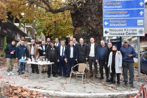 Επίσκεψη του Δημάρχου Νάουσας στους παραδοσιακούς «Καρτσιούνους»