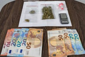 Συνελήφθησαν 3 άτομα στην Ημαθία για παραβάσεις της νομοθεσίας περί ναρκωτικών - Κατασχέθηκαν ποσότητες κοκαΐνης και ακατέργαστης κάνναβης