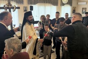 Από το Πένθος στο Φως: Μεγάλη Παρασκευή & Ανάσταση στο Γηροκομείο Βέροιας