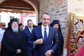 Κυρ. Μητσοτάκης για Αθωνική πολιτεία : Η κυβέρνηση θα είναι δίπλα σας, αρωγός στη διαχρονική πορεία του Αγίου Όρους - Ανακοίνωσε έργα ύψους 100 εκατ. ευρώ