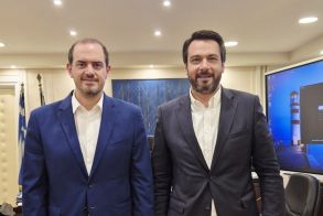 Τάσος Μπαρτζώκας: Οριστική λύση στο σοβαρό πρόβλημα των παραδοσιακών αμβυκούχων για τη χρήση καύσιμης ύλης από τον Υφυπουργό Εθνικής Οικονομίας & Οικονομικών, Γιώργο Κώτσηρα