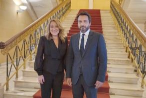 Συνάντηση Τάσου Μπαρτζώκα με την Υπουργό Δημόσιας Διοίκησης της Δημοκρατίας της Σερβίας, Νένα Στάροβιτς.