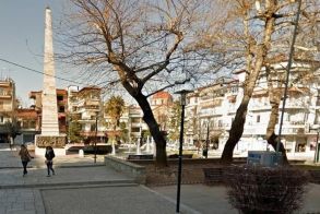 1,5 εκατ. ευρώ από το ΕΣΠΑ της ΠΚΜ, για τη ριζική ανάπλαση της κεντρικής πλατείας Νάουσας -Ποιες παρεμβάσεις πρόκειται να υλοποιηθούν